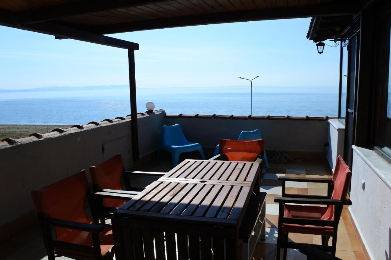 Apartmán Big Dino'S Galini Asproválta Exteriér fotografie